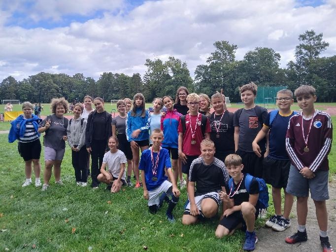 Odnośnik: //cloud-9.edupage.org/cloud/ifx072e51f3aa5ba697_image0.jpeg?z%3A6Tm%2FejwqAo2szjDHRJydPpIBpenmbYwx5i3TvcD%2FgUia16ghmmlAJRX6VDf4qfZIkQqyoSnvQNPVISvmVne13g%3D%3D