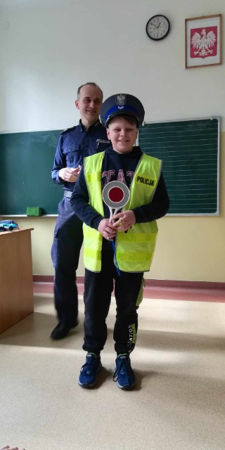 Wizyta policjanta w naszej szkole. - Obrazek 2