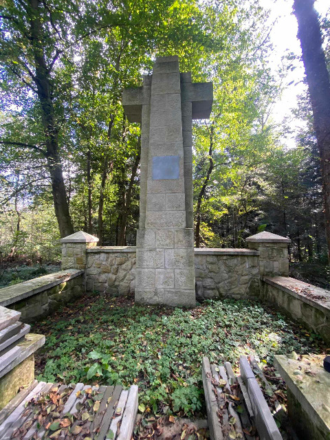Lekcja historii na cmentarzu wojennym nr 308 w Muchówce