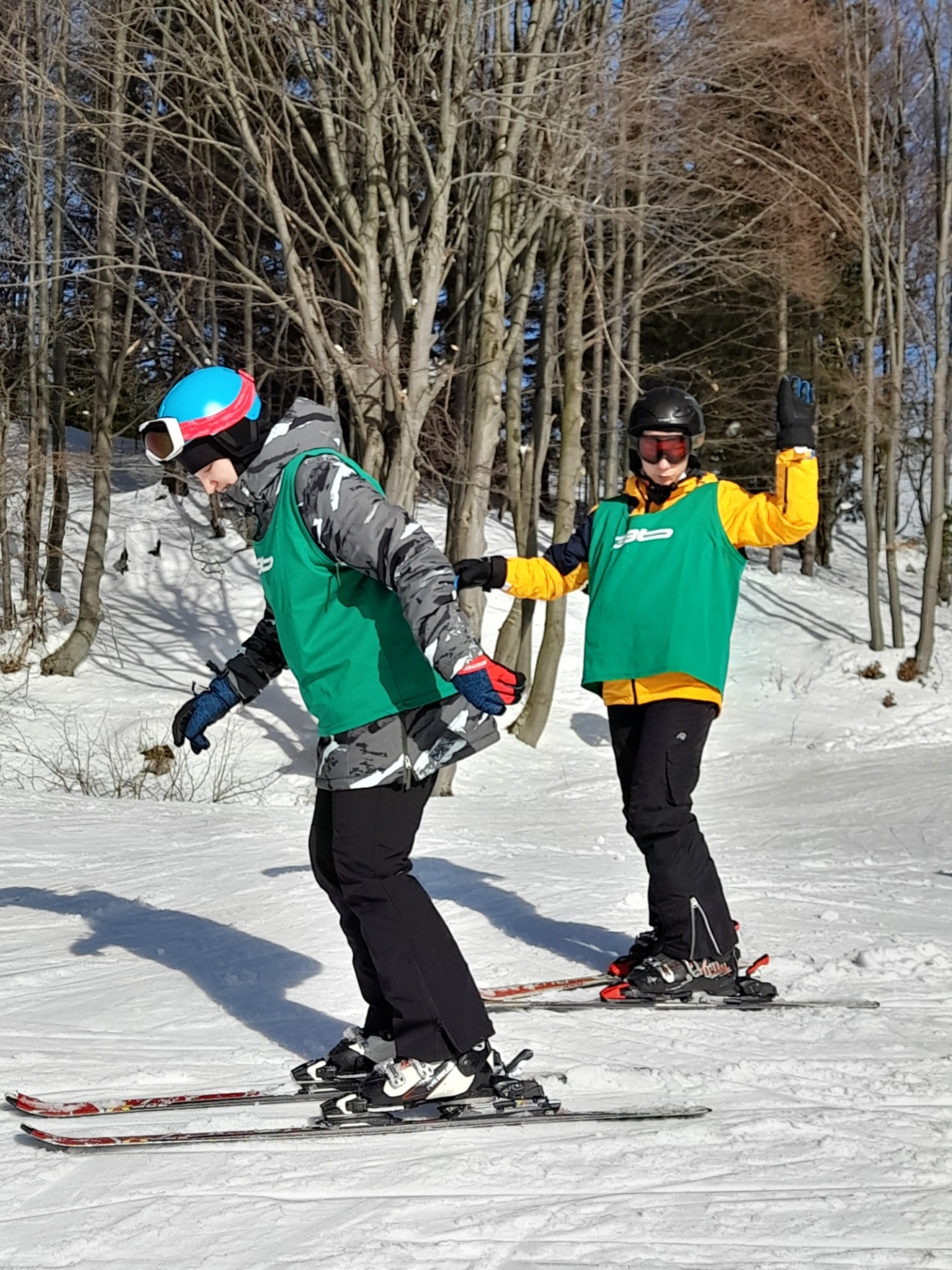 Pozdravy našich lyžiarov z lyžiarskeho strediska Malinô Brdo - Obrázok 5