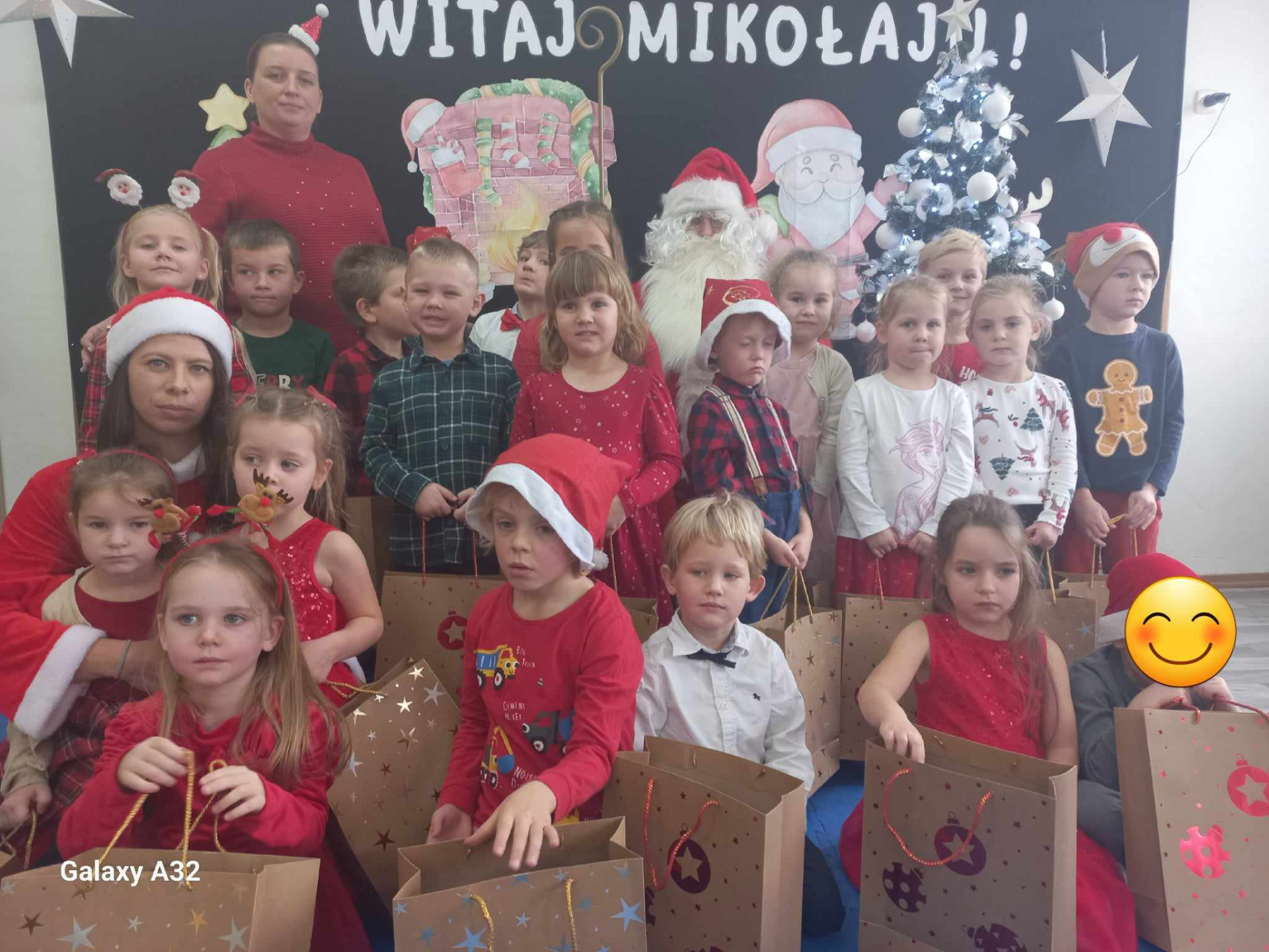 Wizyta św. Mikołaja w szkole i przedszkolu. - Obrazek 3