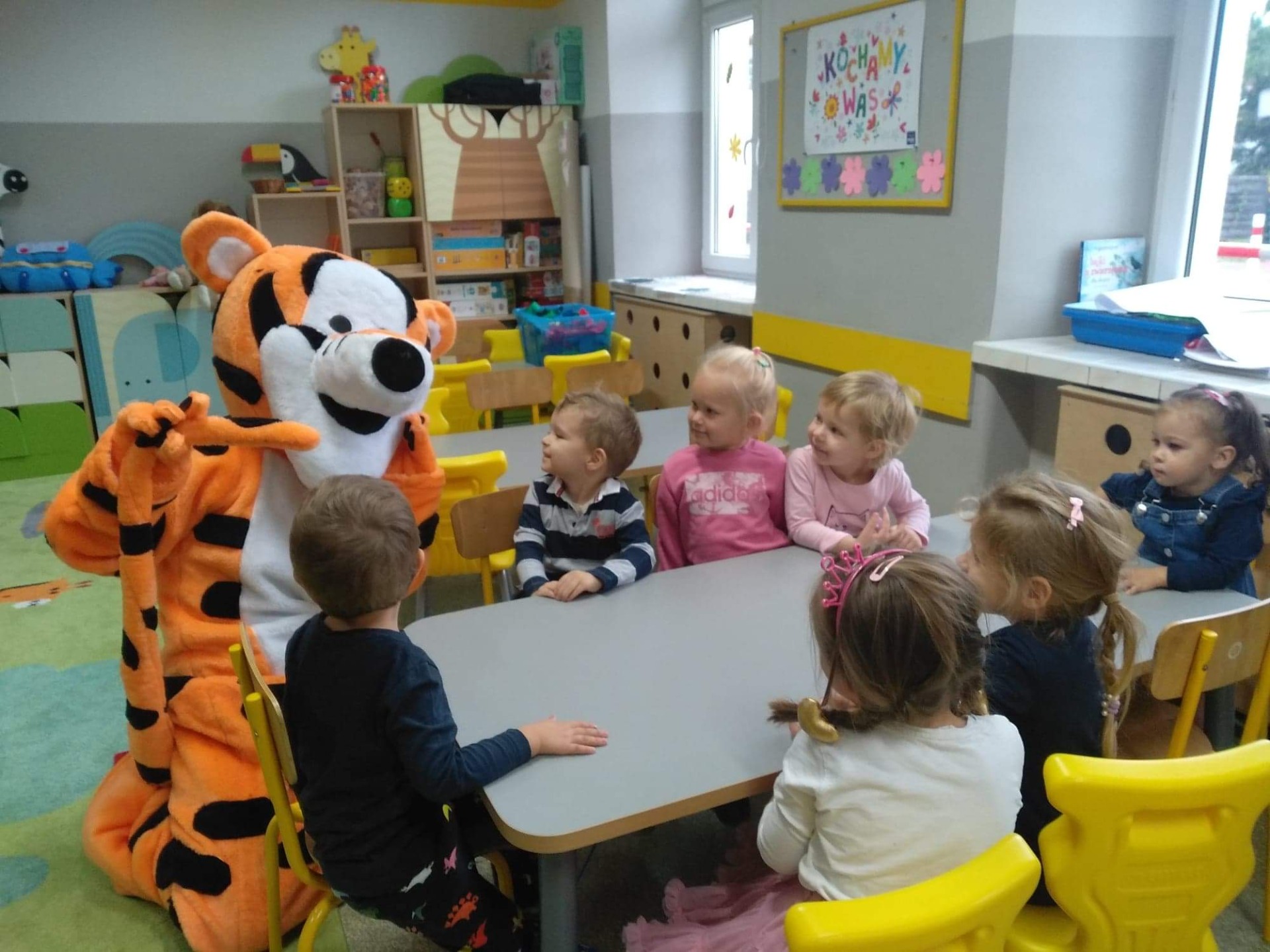 Tygrysek - przyjaciel Kubusia Puchatka odwiedził Nasze Dzieci ❤️🥰👏😊❤️ - Obrazek 1