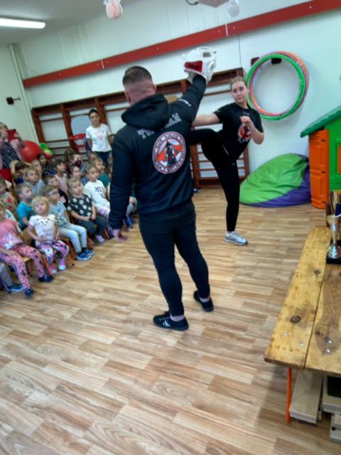 Wizyta Klubu Karate „Kyokushin ” z Mielna w naszym przedszkolu w ramach Tygodnia Sportu❤️😍❤️ - Obrazek 1